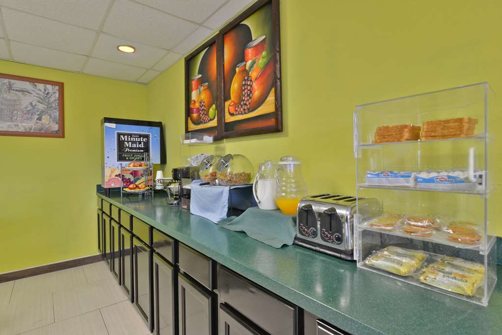 Americas Best Value Inn & Suites Haltom City Ft. Worth - photo 34