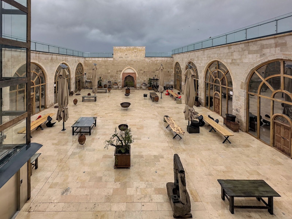 Obruk Kervansaray Museum Hotel — Konya