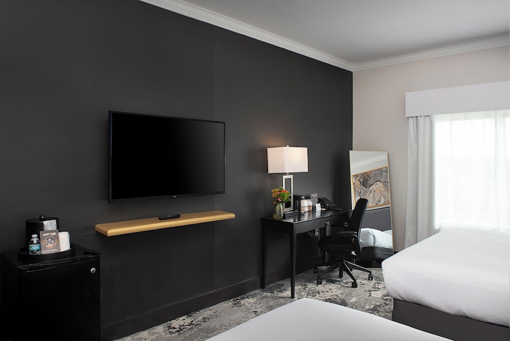 Champions Club and Hotel Houston Westchase - photo 33