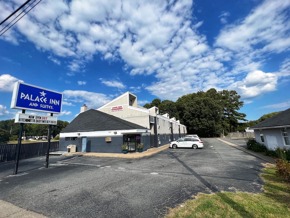 Palace Inn Suites Newport News Jefferson Ave — Newport News