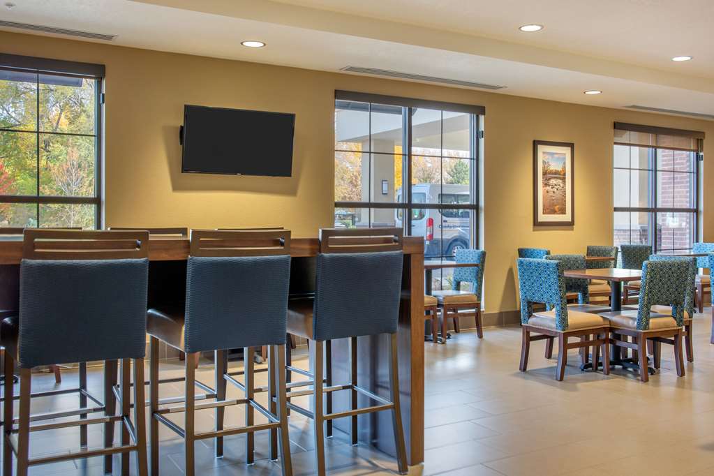 Comfort Inn & Suites Boise Airport - photo 45