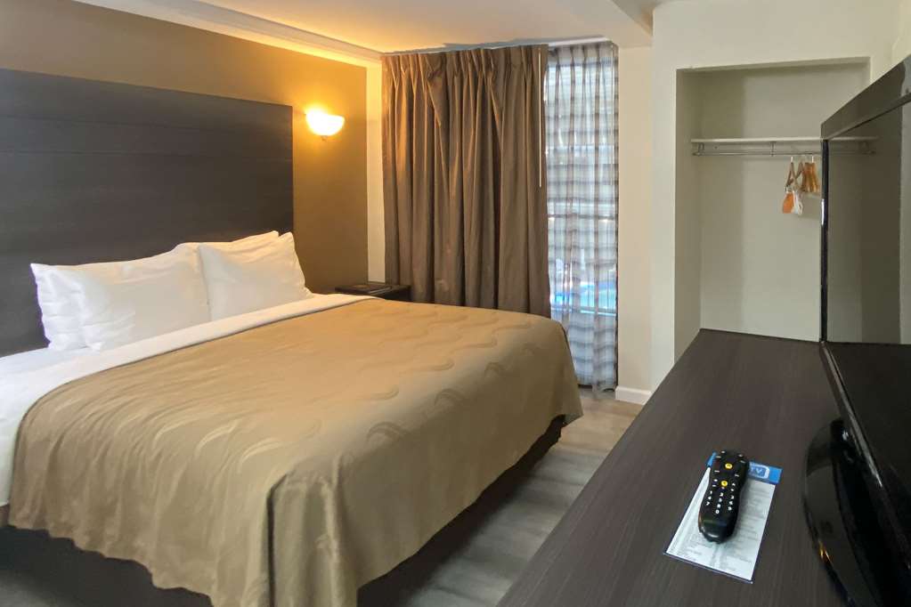 Quality Inn Branson Hwy 76 Central - photo 4