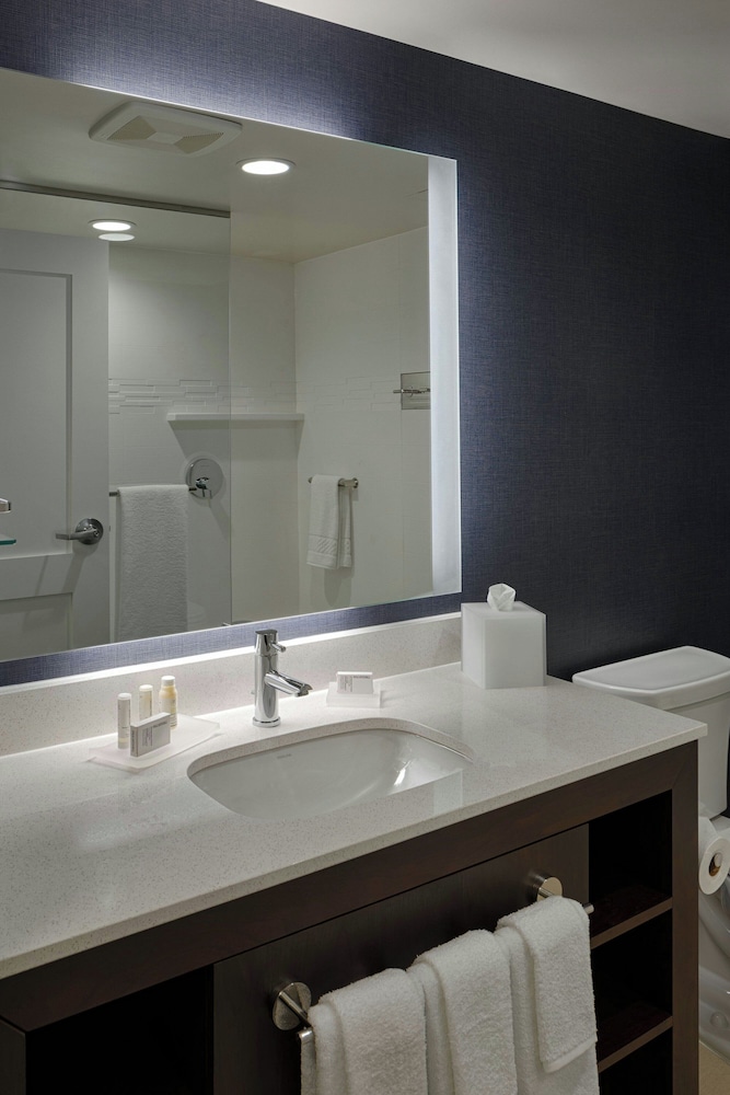 Residence Inn by Marriott Columbus Airport - photo 22