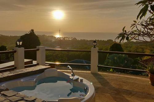 Spacious Villa with Sunset Sea View — 4-Star Luxury Hotel in Ko Lanta, Thailand