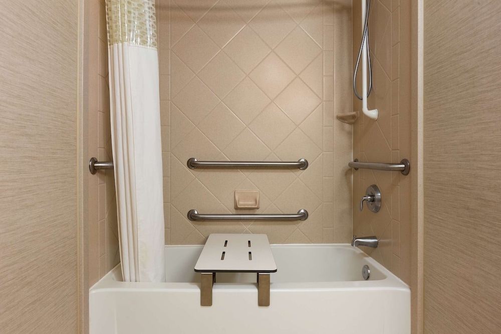 Hampton Inn & Suites Williamsburg Historic District - photo 31