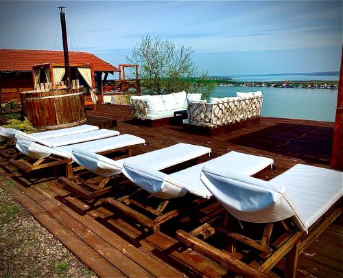 Chervona Kalyna Cottage — 4-Star Luxury Hotel in Odessa, Ukraine