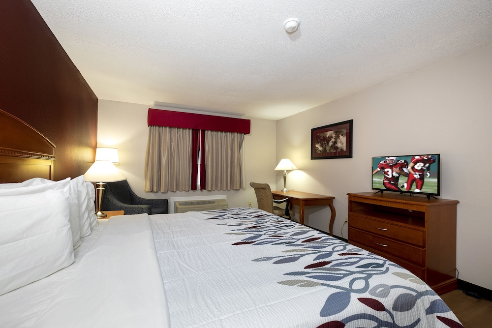 Red Roof Inn Fulton - photo 2