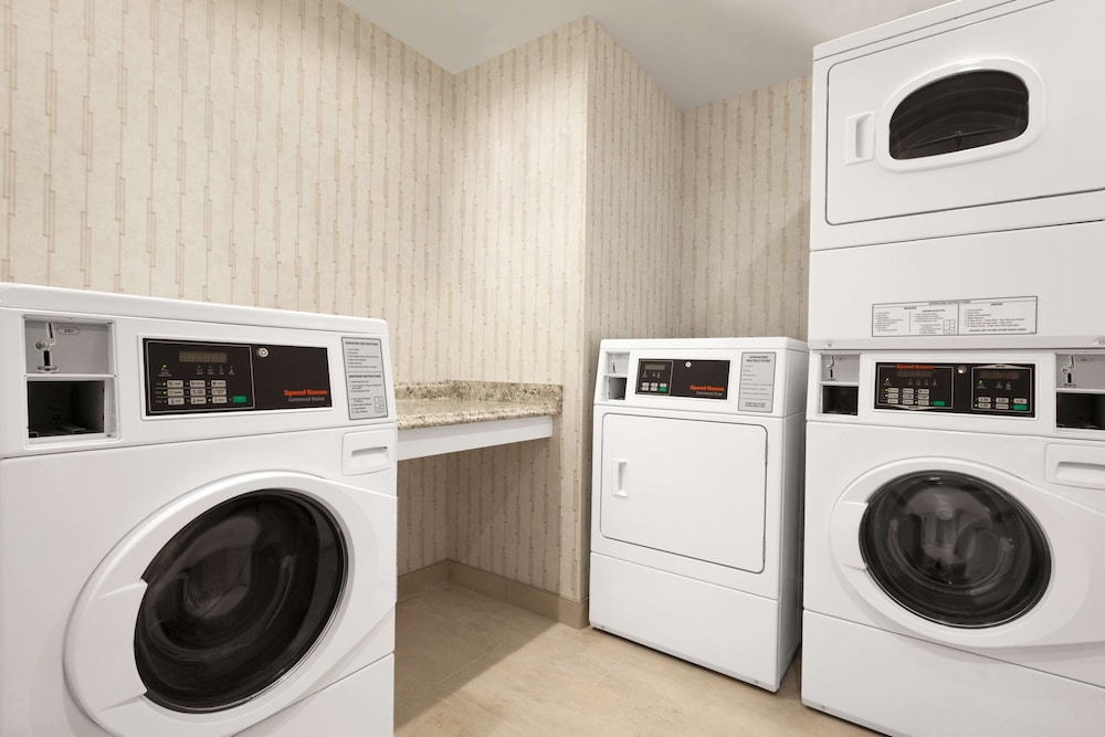 Homewood Suites by Hilton Arlington Rosslyn Key Bridge - photo 33