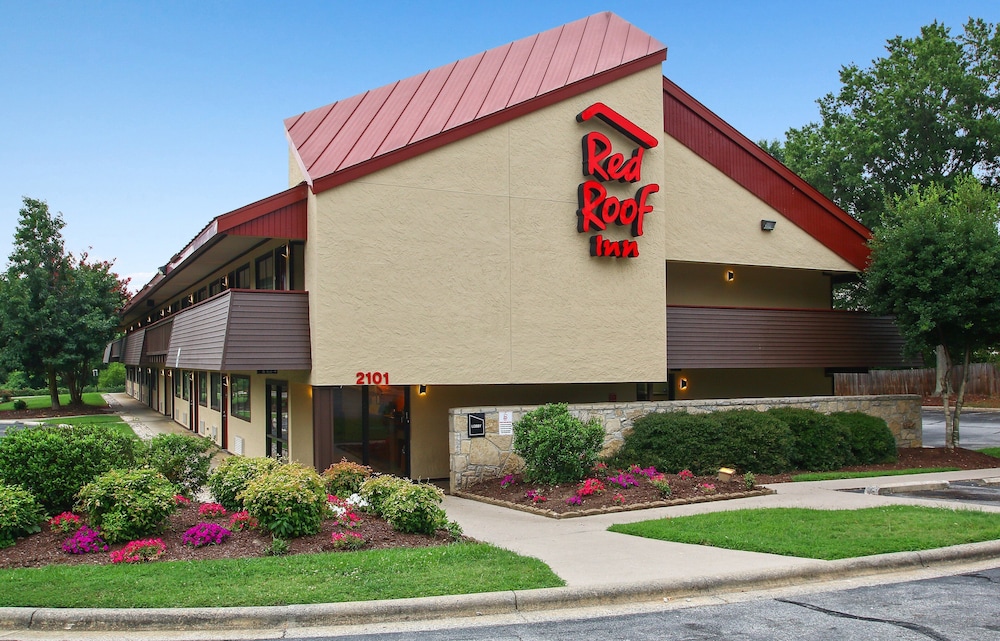 Red Roof Inn Greensboro Coliseum - featured photo
