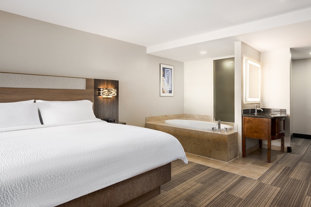 Holiday Inn Express Simi Valley by IHG - photo 22