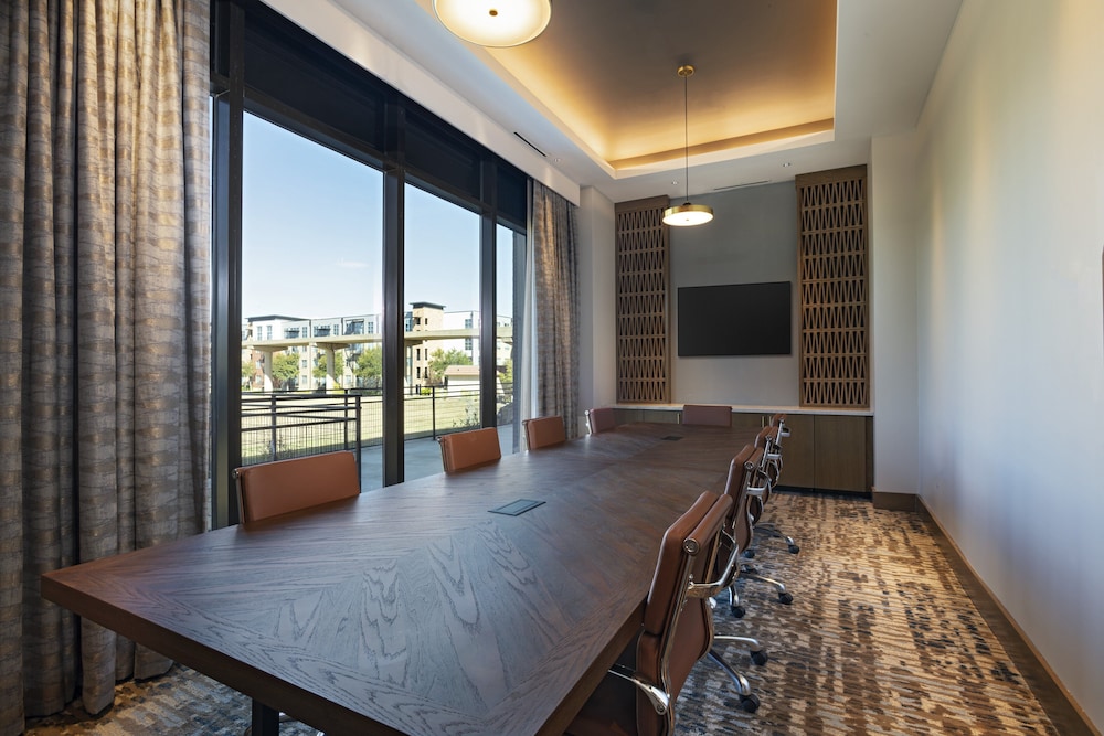 Hotel Indigo Irving Las Colinas by IHG - photo 45