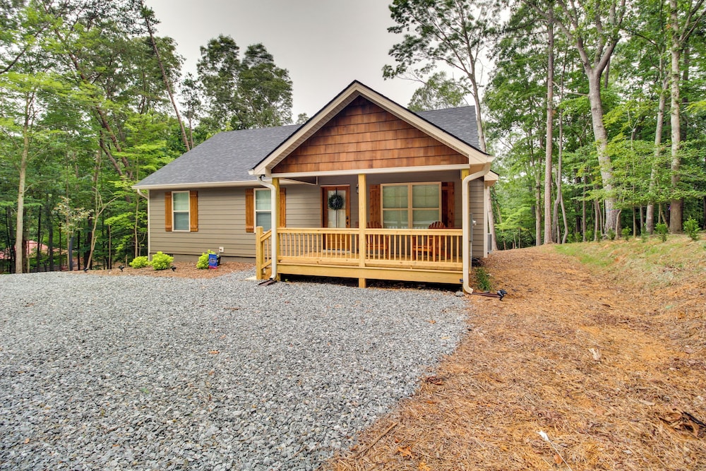 Ellijay Retreat with Access to Community Pools in Ellijay, United States