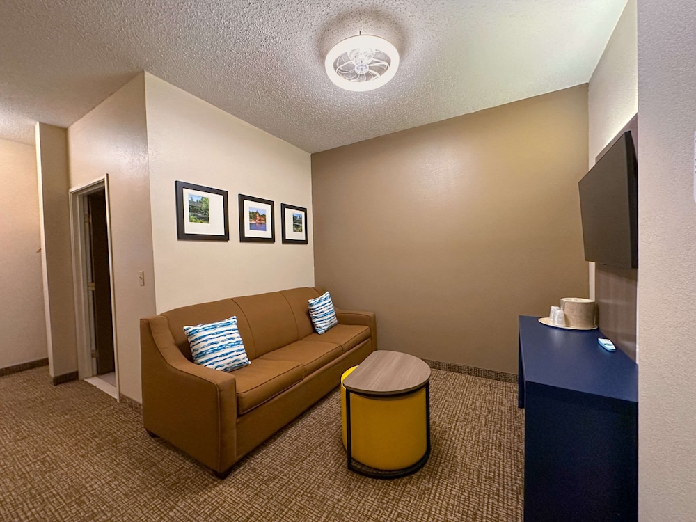 Country Inn & Suites by Radisson Rock Falls IL - photo 6