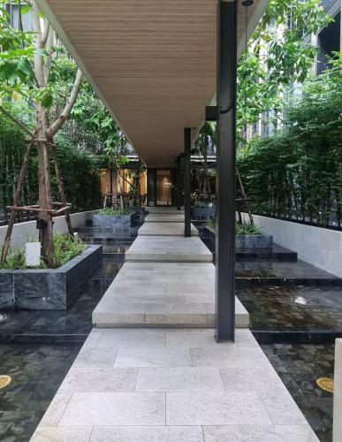 Modern room with Pool and Gym in the city center just 600m from Subway station