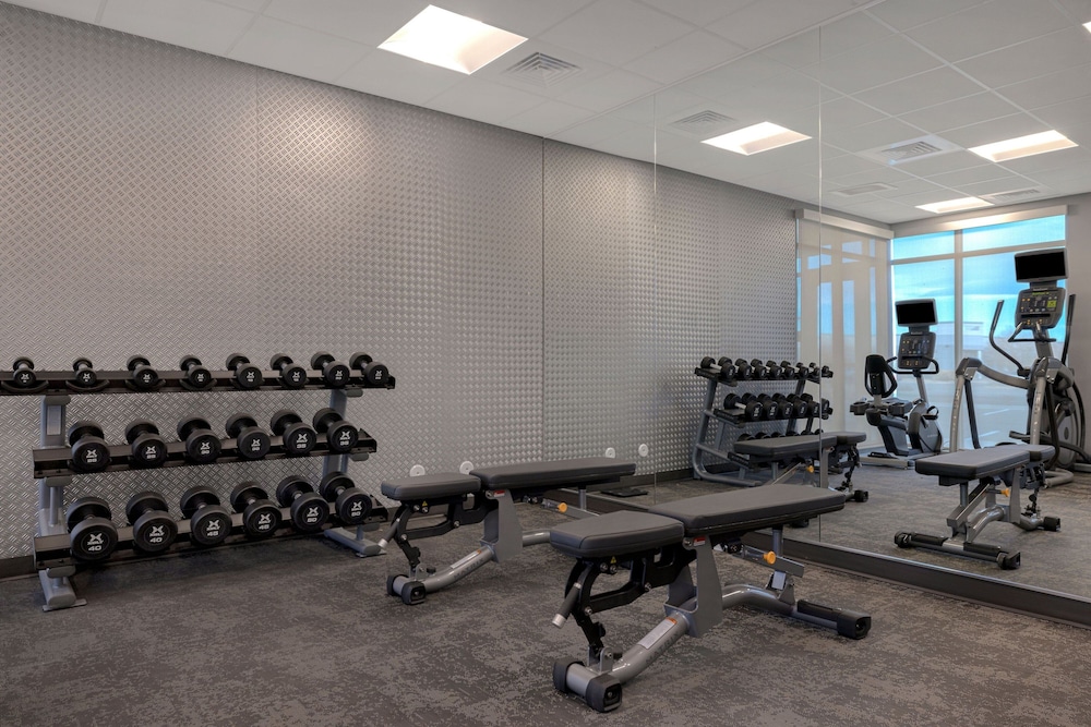 Fairfield Inn & Suites by Marriott Denver Airport at Gateway Park - photo 32