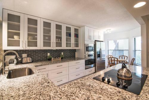 4601 W 46th Street court in Bradenton, United States