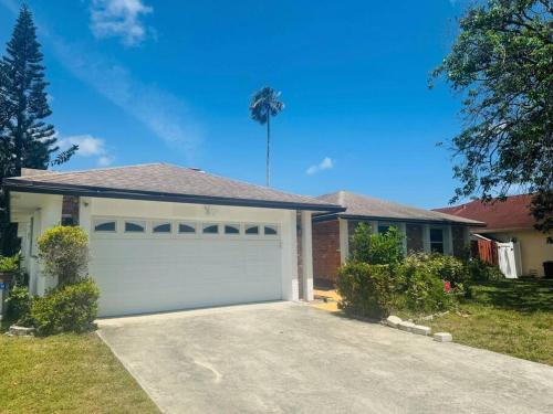 Deerfield Beach Retreat — Deerfield Beach