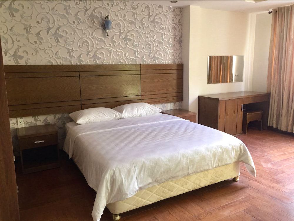 Thanh Tung Hotel — hotel in Quan Bay
