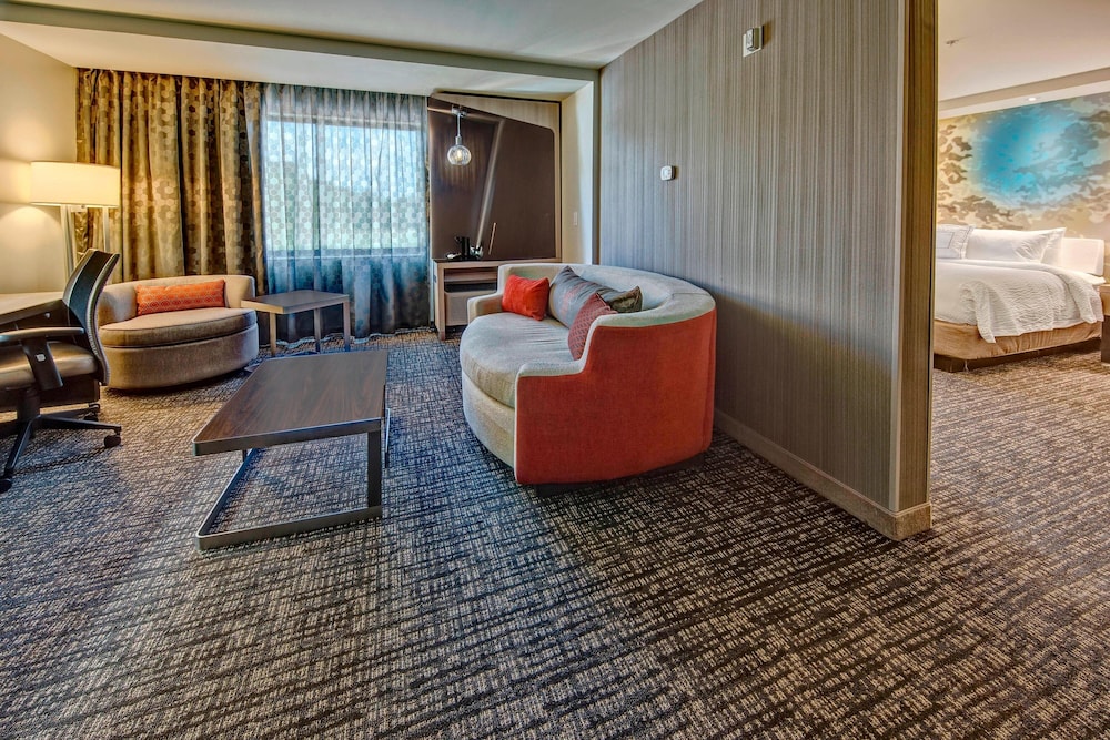 Courtyard by Marriott Oxford - photo 10