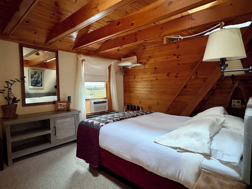 Whiteface Farm Adirondack Bed and Breakfast - photo 9