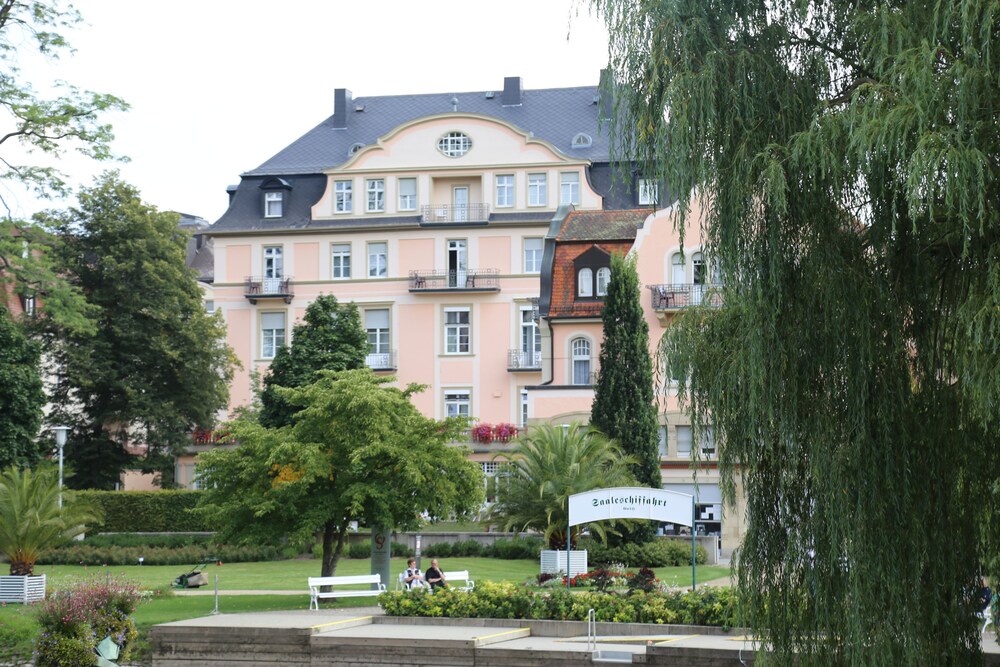 Villa Thea Kur Hotel am Rosengarten in Bad Kissingen, Germany
