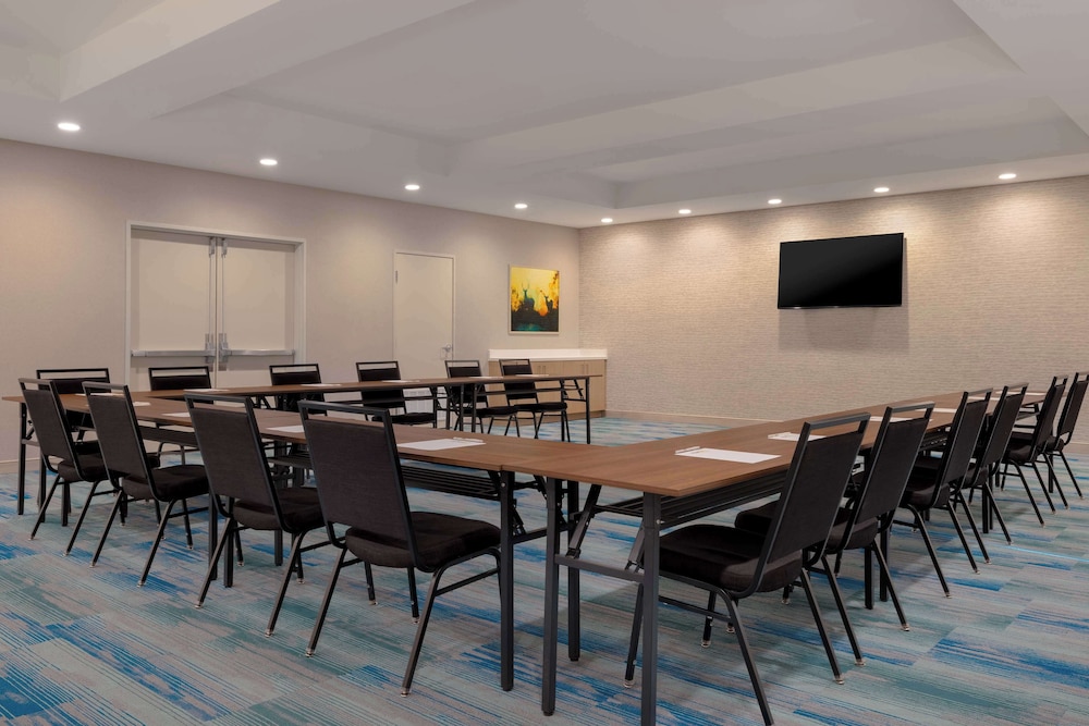 Home2 Suites by Hilton Brownwood - photo 36