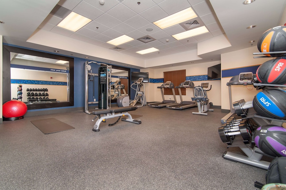Hampton Inn Norwich - photo 51