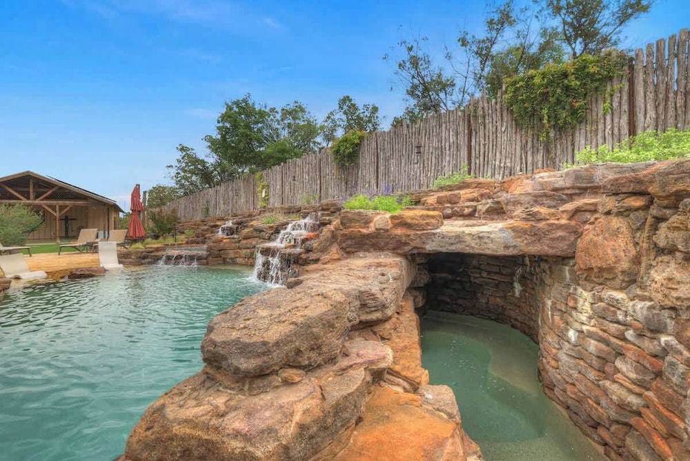 West End Lodge Resort Style Pool - photo 32