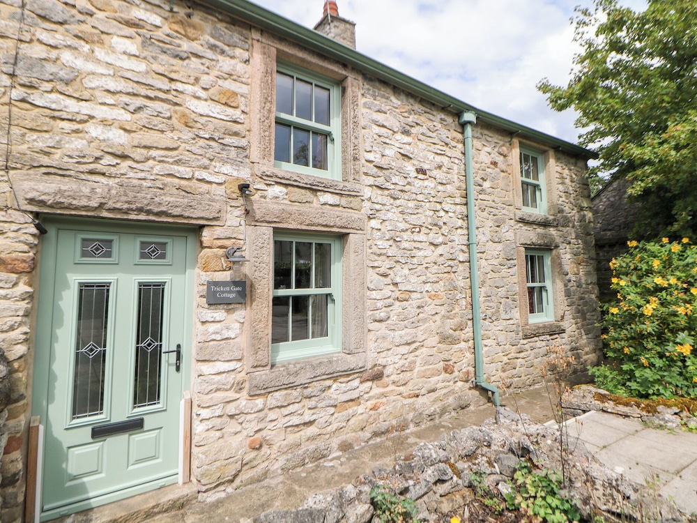 Trickett Gate Cottage — 4-Star Luxury Hotel in Hope Valley, United Kingdom