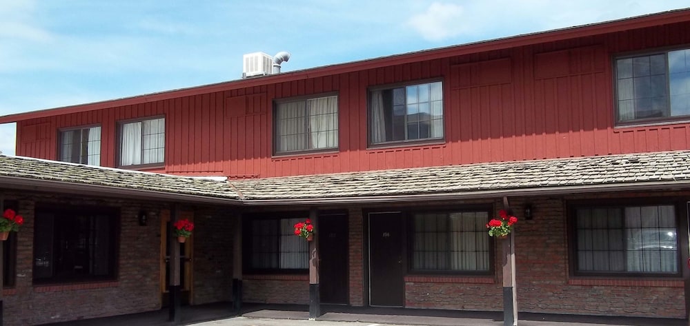 Dude Rancher Lodge - photo 32