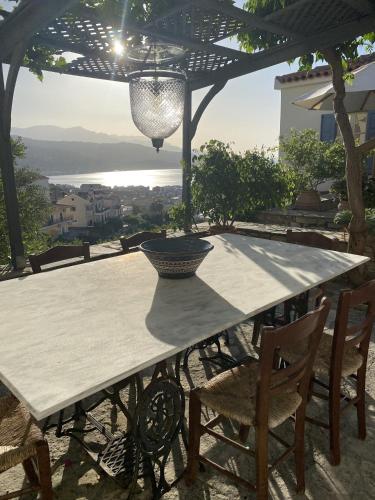 A panoramic Aegean Hideaway with pool in Ano Vathi Samos — Vathy — photo 5