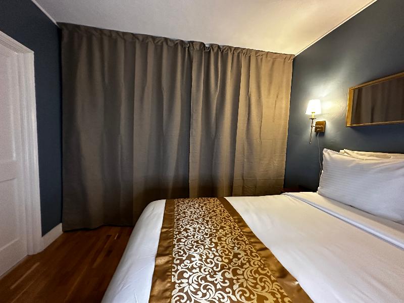 Tb Hotel Miami - photo 9