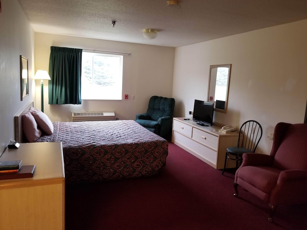 Bilmar Inn & Suites Dell Rapids Near Sioux Falls - photo 74