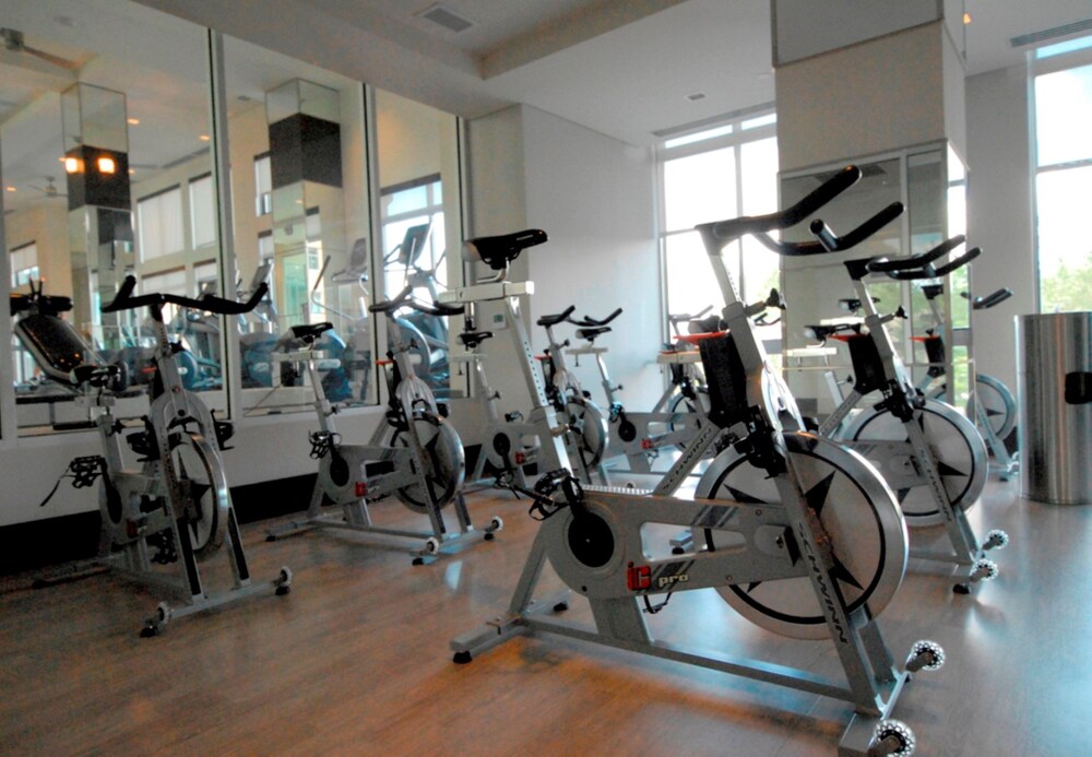 Global Luxury Suites At Hidden Creek - photo 24