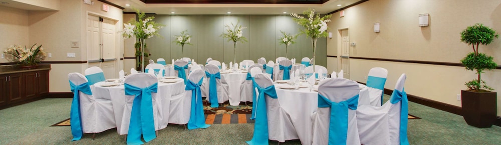Hilton Garden Inn Ames - photo 32