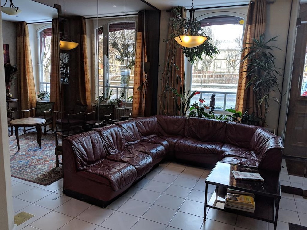 Hotel Regina — La Bourboule — photo 2