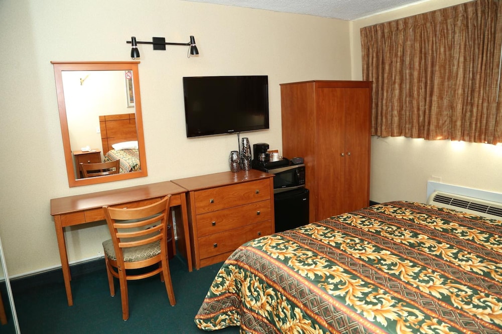 Jfk Inn - photo 18