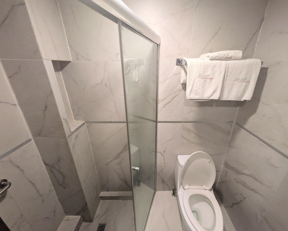 Hotel Block Suites