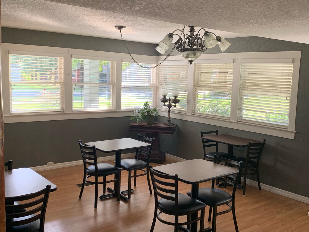 Nature Coast Inn and Cottages - photo 10