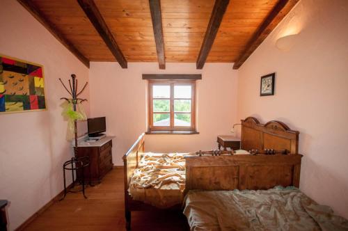 Villa Nonna Lucia in Kuberton Haus für 6 Personen — 4-Star Luxury Hotel in Groznjan, Croatia