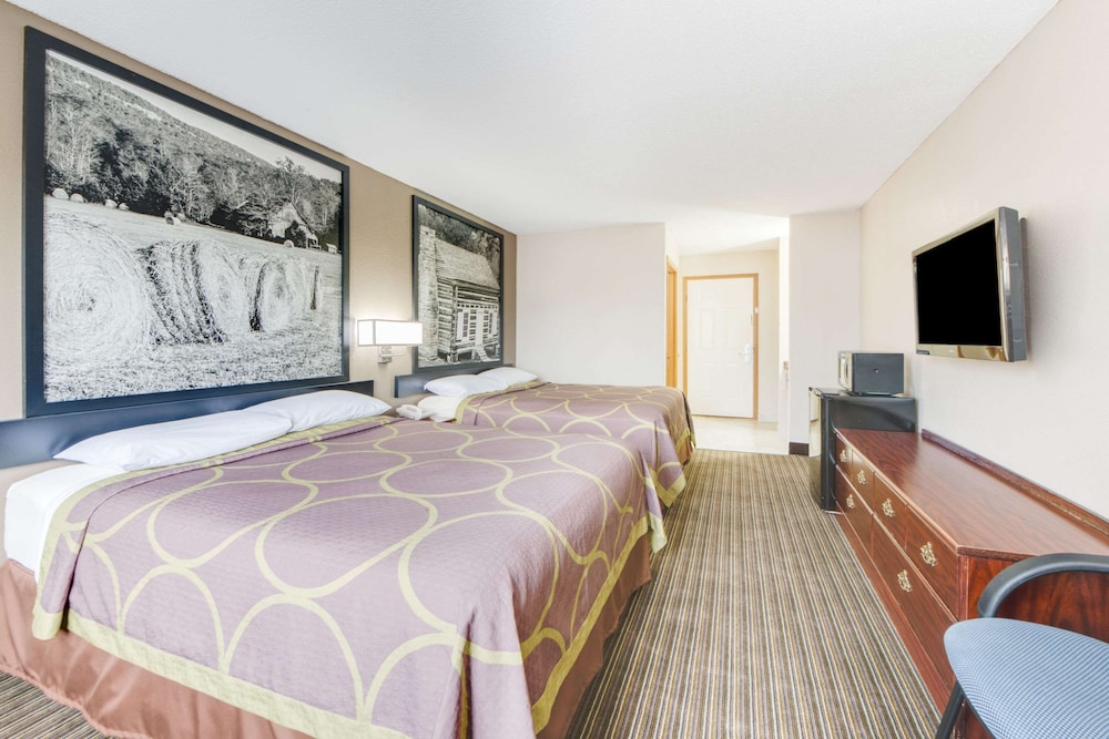 Super 8 by Wyndham Neosho - photo 38