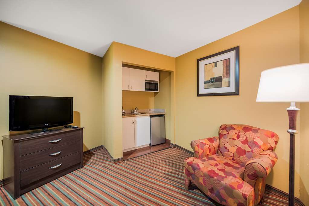 SureStay Hotel by Best Western Mt Pleasant - photo 14