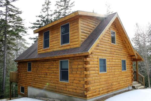Log Cabin on Saltwater Cove — 4-Star Luxury Hotel in Ellsworth, United States