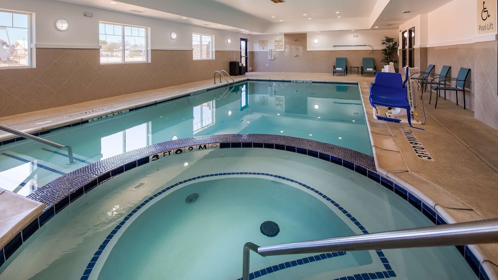 Best Western Plus Denver City Hotel and Suites - photo 14