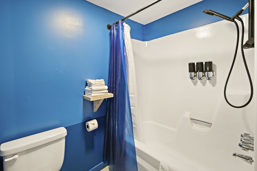 The Brooks Motel - photo 30