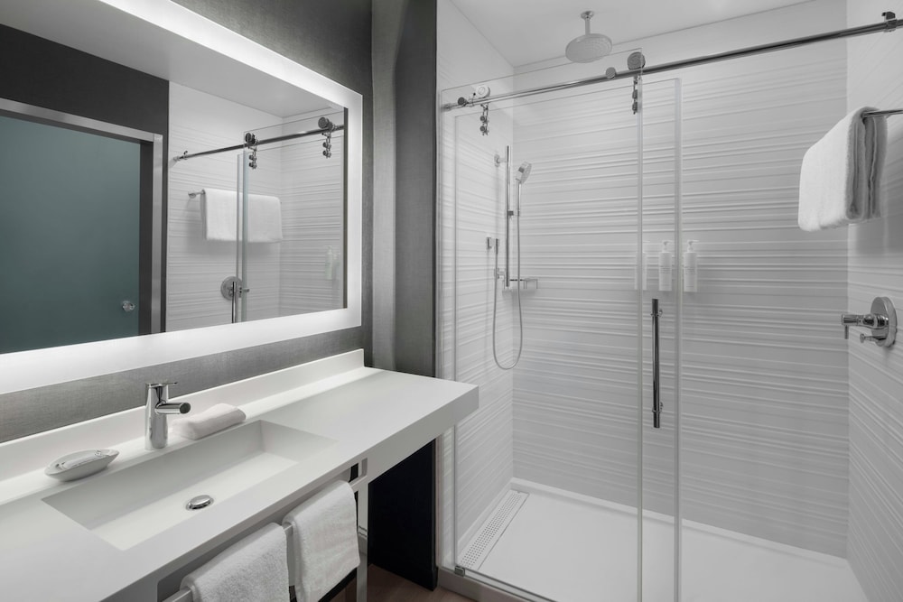 AC Hotel St. Louis Clayton - photo 24