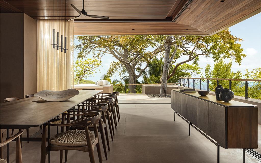VillaOne DiningTable