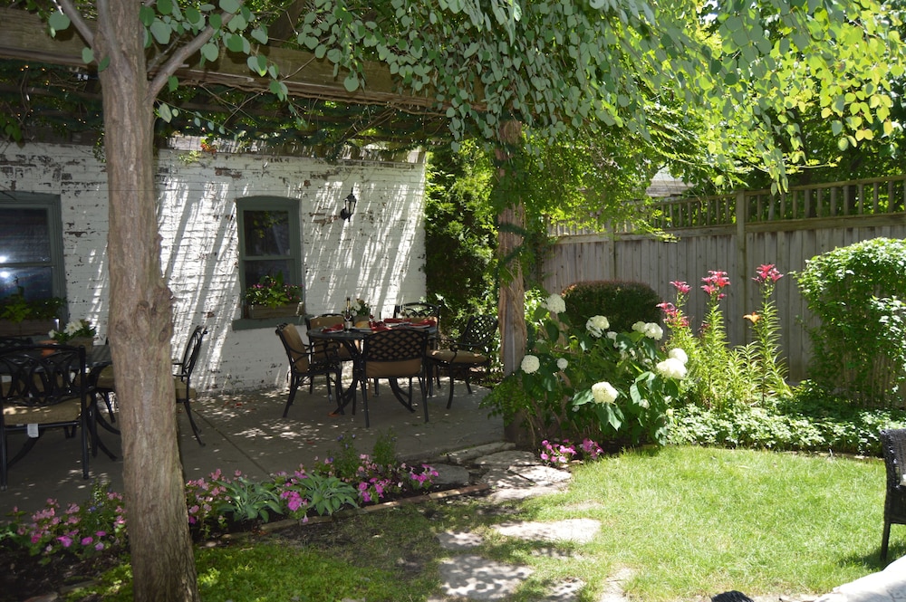 Chicago Guest House Wrigleyville - photo 36