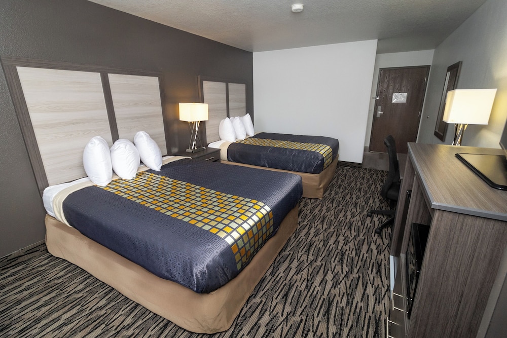 Garner Hotel Missoula Southwest by IHG - photo 2