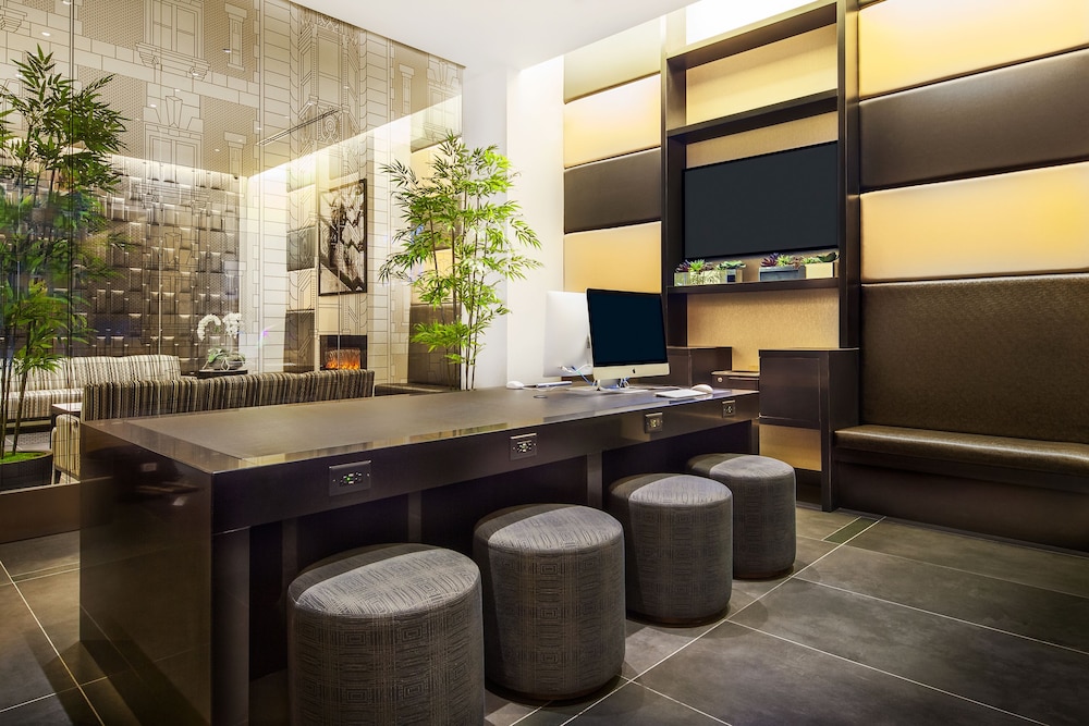 The Hotel @ Fifth Avenue - photo 40